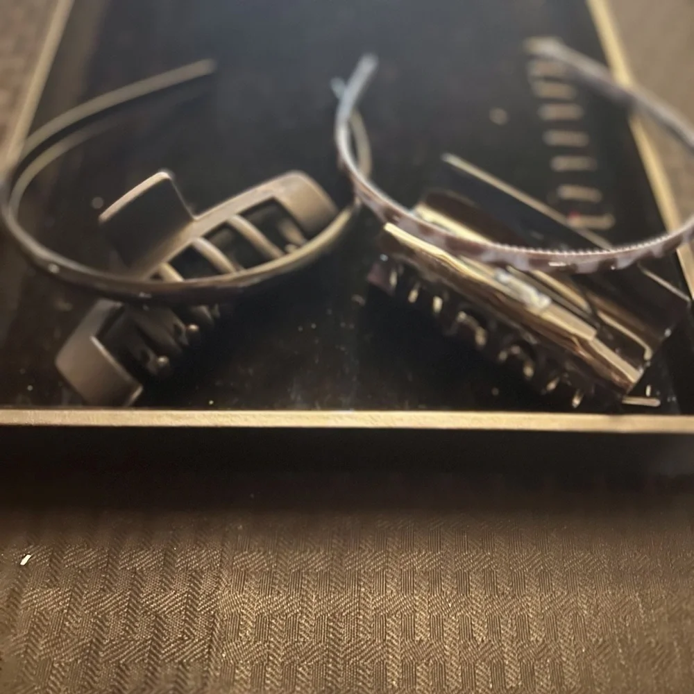 Hair accessories Bundle. of Four: Two Headbands and Two Claw Hair Clips.normcore